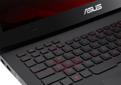 Asus laptop klavye değişimi